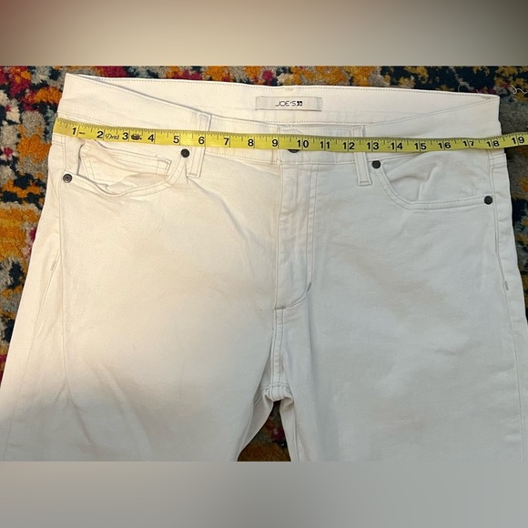 Joe’s Jeans White 🥳 - Picture 6 of 14